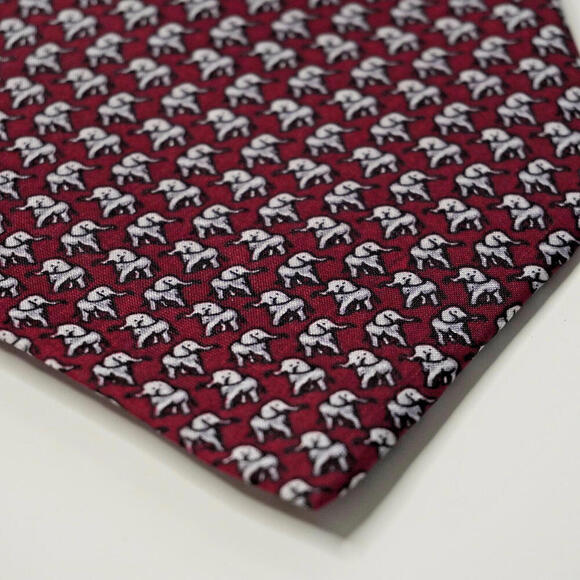 Vintage Elephant Novelty Print Neck Tie 100% Silk Dad Gift Red Retro VTG 4" Wide - Picture 1 of 4
